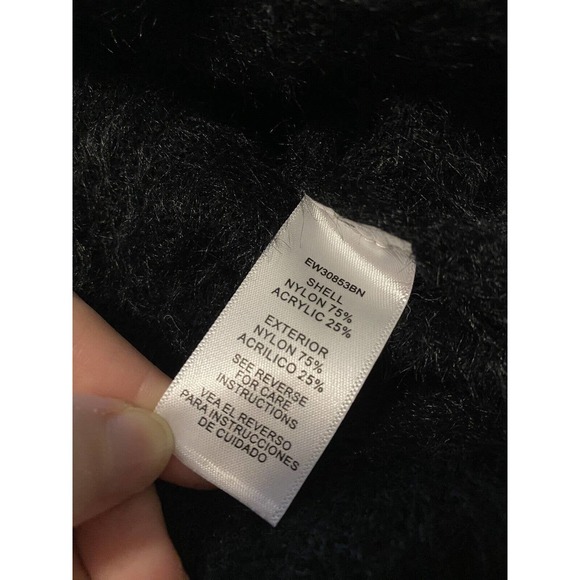 En Crème Fuzzy Black Lace Neck Sweater Size S/M - Picture 6 of 7